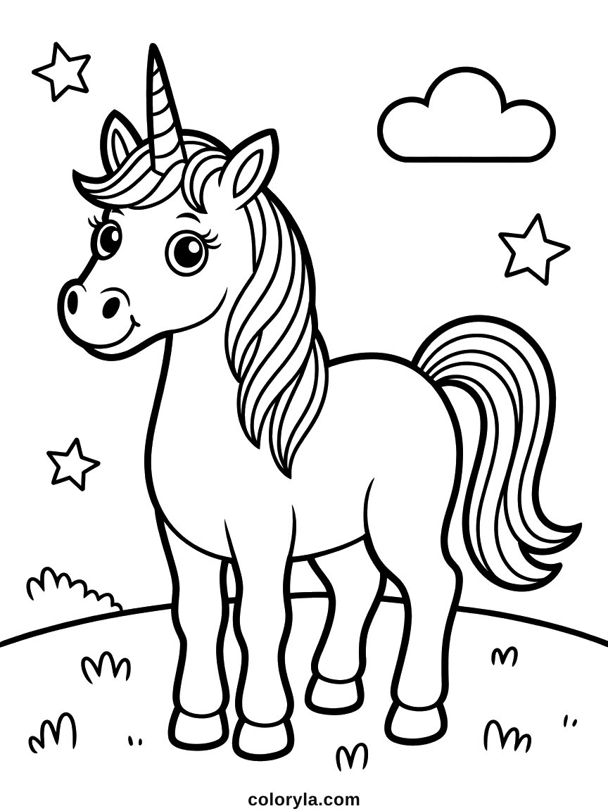 Debout sur une butte herbeuse, crinière et queue en longues mèches sous un nuage et des étoiles, coloriage de licorne en A4.
